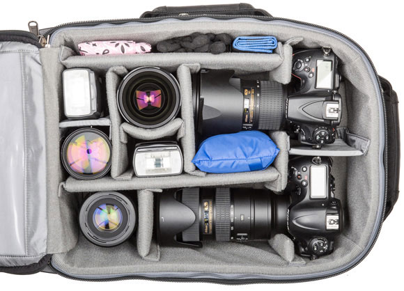 1012594_B.jpg - ThinkTank Airport International V3.0 - Thumbnail 2