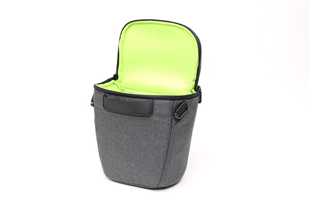 1015114_B.jpg - OMP M5055 DSLR Camera Bag - Image 2