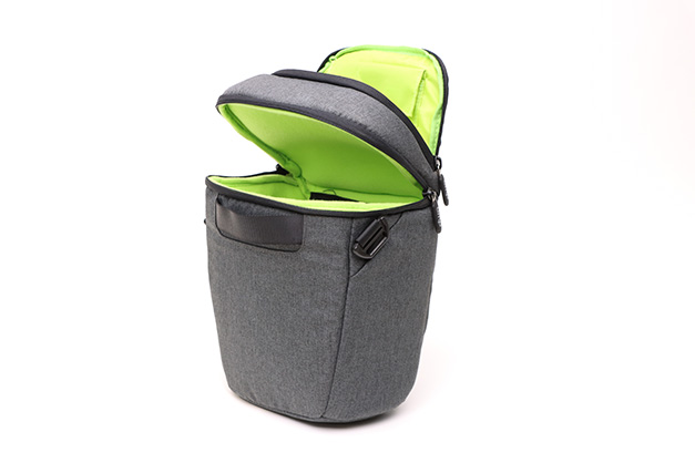 1015114_C.jpg - OMP M5055 DSLR Camera Bag - Image 3