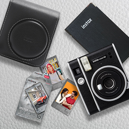 1020054_A.jpg - Fuji instax mini 40 Ltd Edition Gift Pack Black - Image 1