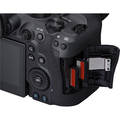 1020094_D.jpg - Canon EOS R6 Mark II Camera + $150  cashback +Bonus Benro Tripod Kit