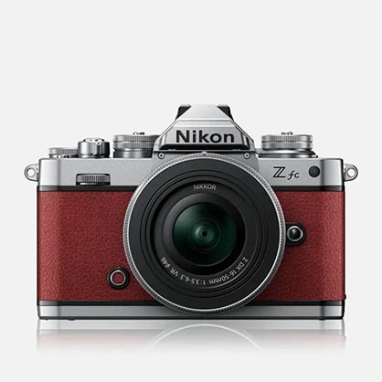 Nikon Z fc Crimson Red Nikkor Dx 16-50mm