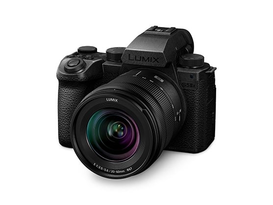 1020394_E.jpg - Panasonic S5IIX 20-60mm Kit + Bonus S 85mm Lens