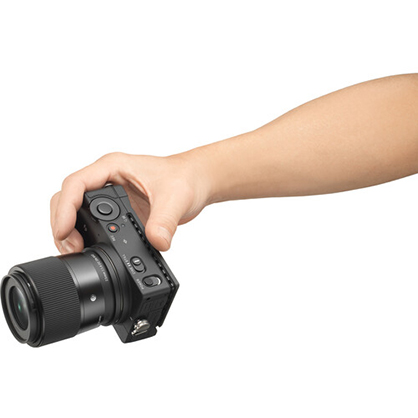 1021094_D.jpg - Sigma 23mm f/1.4 DC DN Contemporary Lens (Sony E)