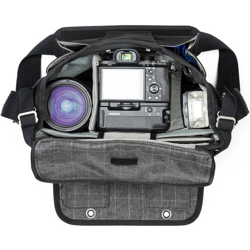 1021714_C.jpg - Think Tank Retrospective 20 V2.0 Shoulder Bag (Black) - Image 3