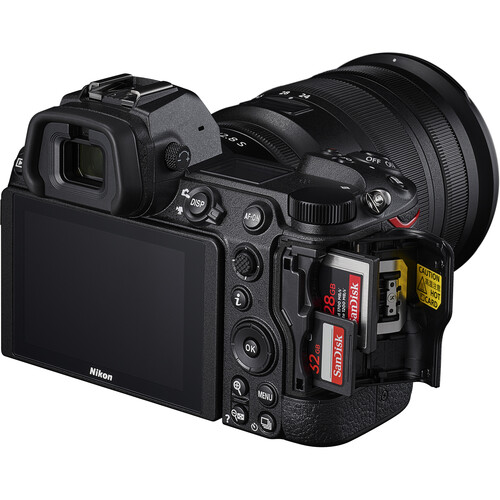 1022184_C.jpg - Nikon Z7II + 24-70mm f/4 Lens