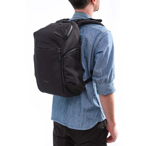 1023114_B.jpg - Shimoda Urban Explore Backpack (Anthracite, 20L)