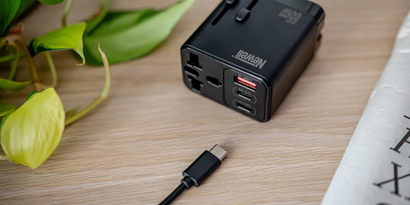 1023854_D.jpg - Newell USB travel adapter 65 W Charger USB-C Fast Charger - Thumbnail 4