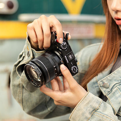 1024244_B.jpg - SmallRig Thumb Grip for FUJIFILM X-M5 (Black) 4878 - Thumbnail 2