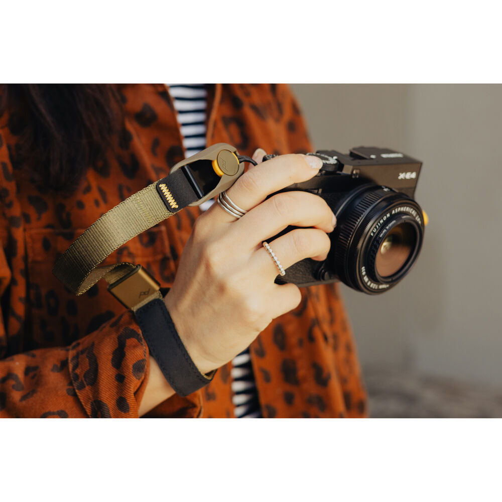 1026044_B.jpg - Peak Design Cuff Camera Wrist Strap (Kelp) - Image 2