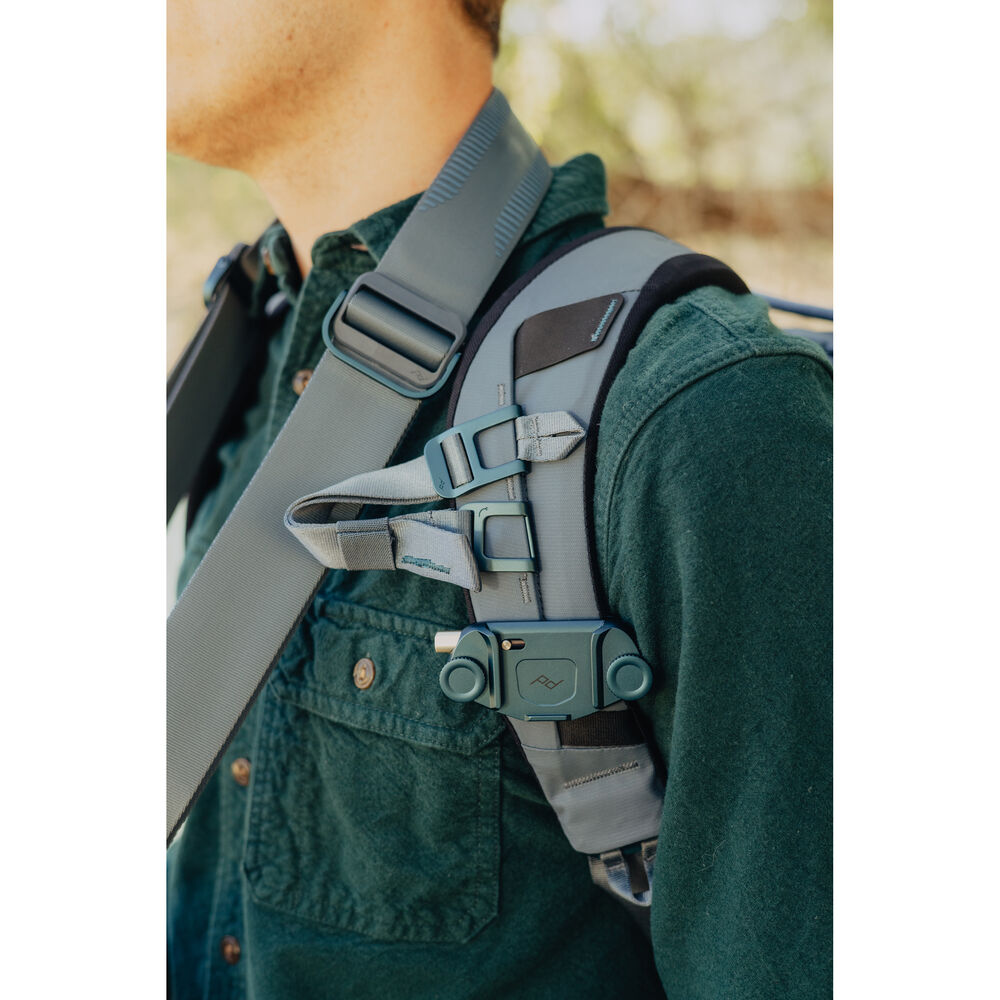 1026244_A.jpg - Peak Design Capture Camera Clip v3 (Ocean Blue) - Image 1