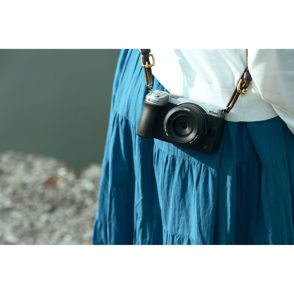 1026894_E.jpg - Nikon Z5IIC Mirrorless Camera with NIKKOR Z 40mm f/2 Lens Kit - Silver - Image 5