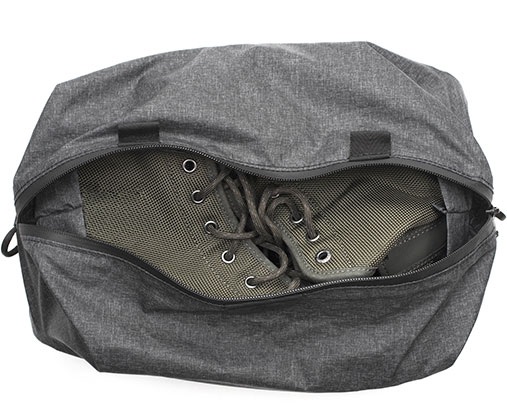 1015025_C.jpg - Peak Design Travel Shoe Pouch - Image 3