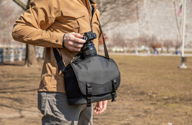 1018955_E.jpg - Tenba DNA 9 Slim Camera Messenger Bag (Black) - Thumbnail 5