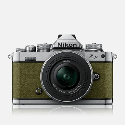 Nikon Z fc Olive Green  Nikkor DX 16-50mm
