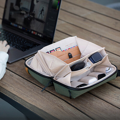 1023305_A.jpg - PGYTECH Tech Pouch (Smoky Grey) - Image 1