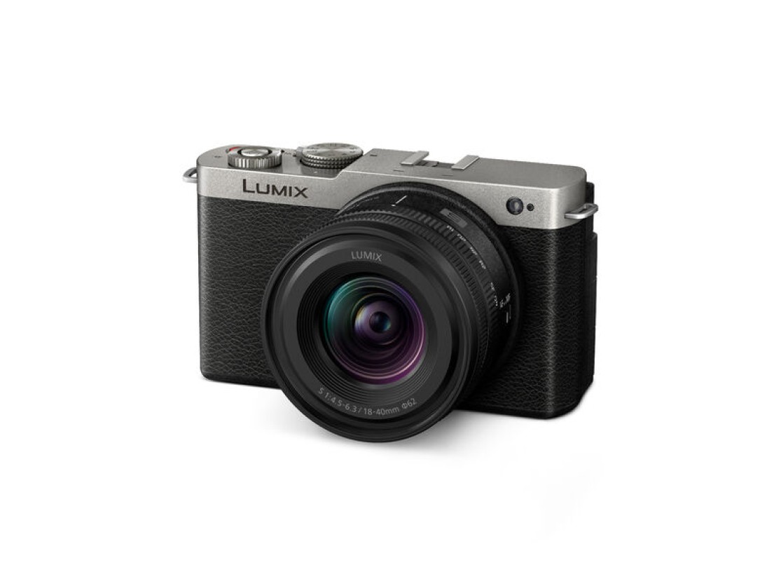 Panasonic Lumix S9 Mirrorless Camera with 18-40mm f/4.5-6.3 Lens