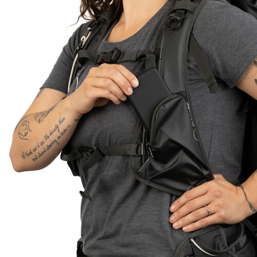 1024345_D.jpg - Shimoda Women Tech Backpack Straps Black