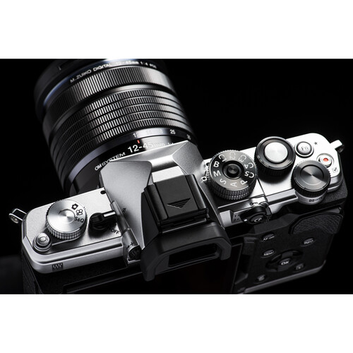 1024425_C.jpg - OM SYSTEM OM-3 Mirrorless Camera with 12-45mm f/4 Lens Kit - Image 3