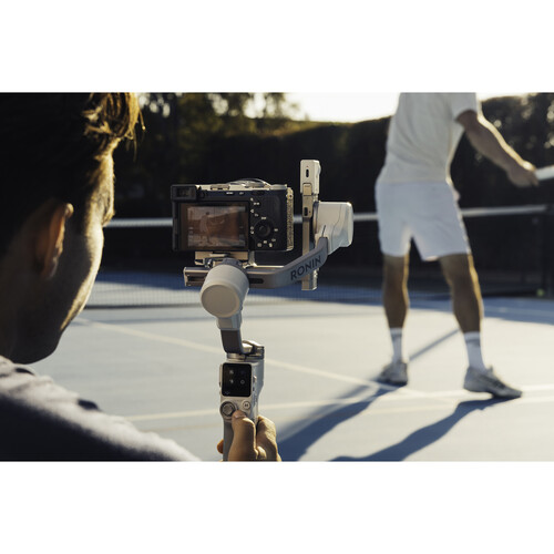 1024455_E.jpg - DJI RS 4 Mini Gimbal Combo Kit Including Tracking Module and Briefcase Handle - Image 5