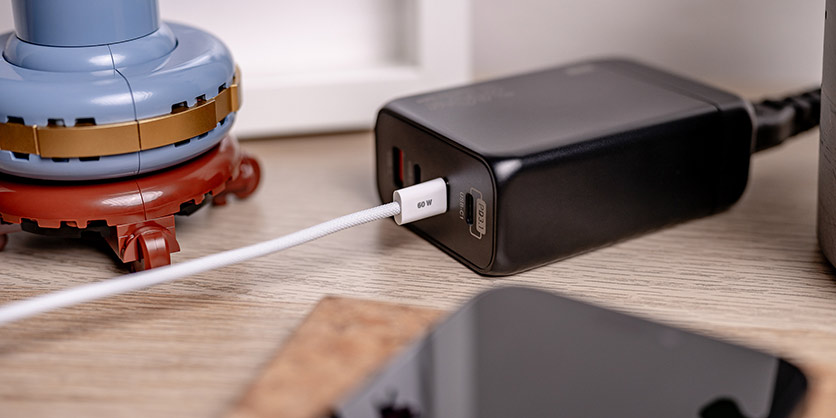 1024645_C.jpg - Newell USB-C to USB-C 60W cable 2m White - Image 3