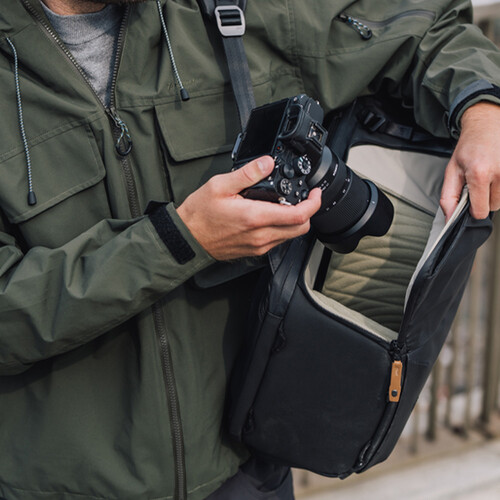 1025305_B.jpg - PGYTECH OneGo 2 Backpack (Matte Black, 20L) - Image 2