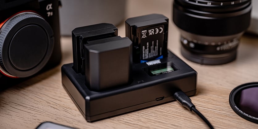 1025975_C.jpg - Newell TT-USB-C Triple Channel Battery Charger for Sony NP-FZ100 - Image 3