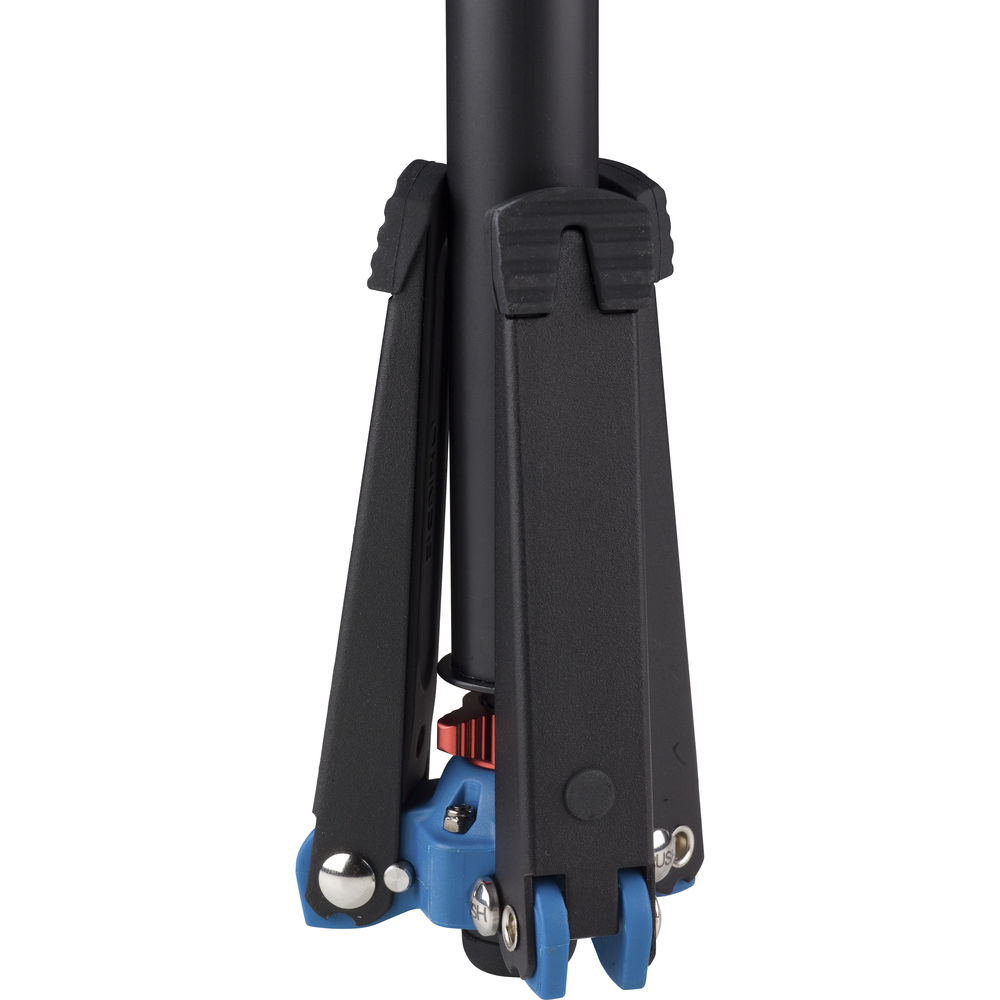 1025985_C.jpg - Benro Classic Video Monopod with S4 Pro Flat Base Fluid Video Head - Image 3