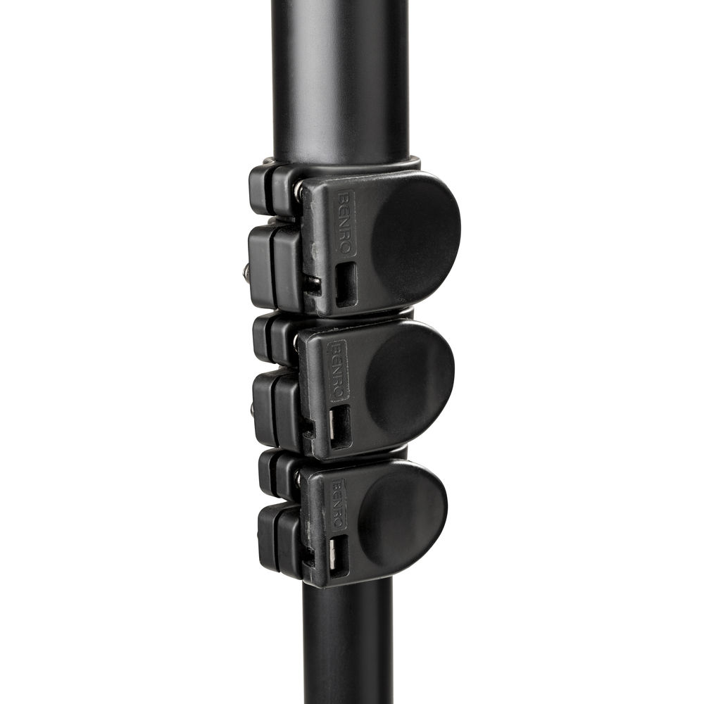 1025985_D.jpg - Benro Classic Video Monopod with S4 Pro Flat Base Fluid Video Head - Image 4