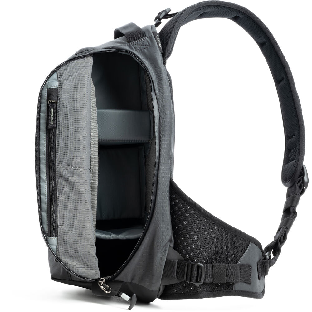 1026195_A.jpg - ThinkTank PhotoCross Sling V2 Black 11L - Image 1