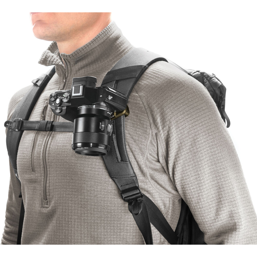 1026245_B.jpg - Peak Design Capture Camera Clip v3 (Kelp Green) - Image 2