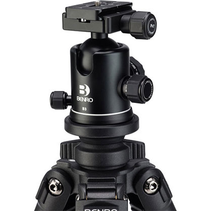 1015776_B.jpg - Benro Adventure Aluminum Tripod with HD2A Pan and Tilt Head - Image 2