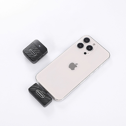 1019756_A.jpg - Saramonic Blink 100 B3 Wireless Microphone for iOS Lightning Device - Thumbnail 1