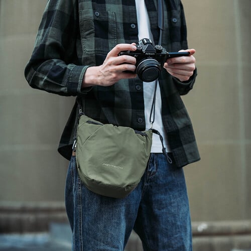 1022246_D.jpg - PGYTECH OneGo Drawstring Bag (Forest) - Image 4