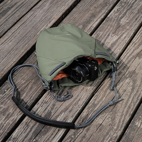 1022246_E.jpg - PGYTECH OneGo Drawstring Bag (Forest)
