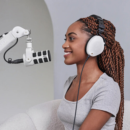 1023216_B.jpg - RODE NTH-100 Professional Closed-Back Over-Ear Headphones (White) - Image 2