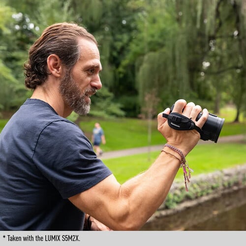 1024506_E.jpg - Panasonic HC-VX3 UHD 4K Camcorder with 24x Zoom - Image 5