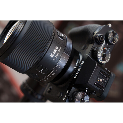 Kase 85mm F1.4 AF Lens - Fujifilm X Mount with magnetic filter