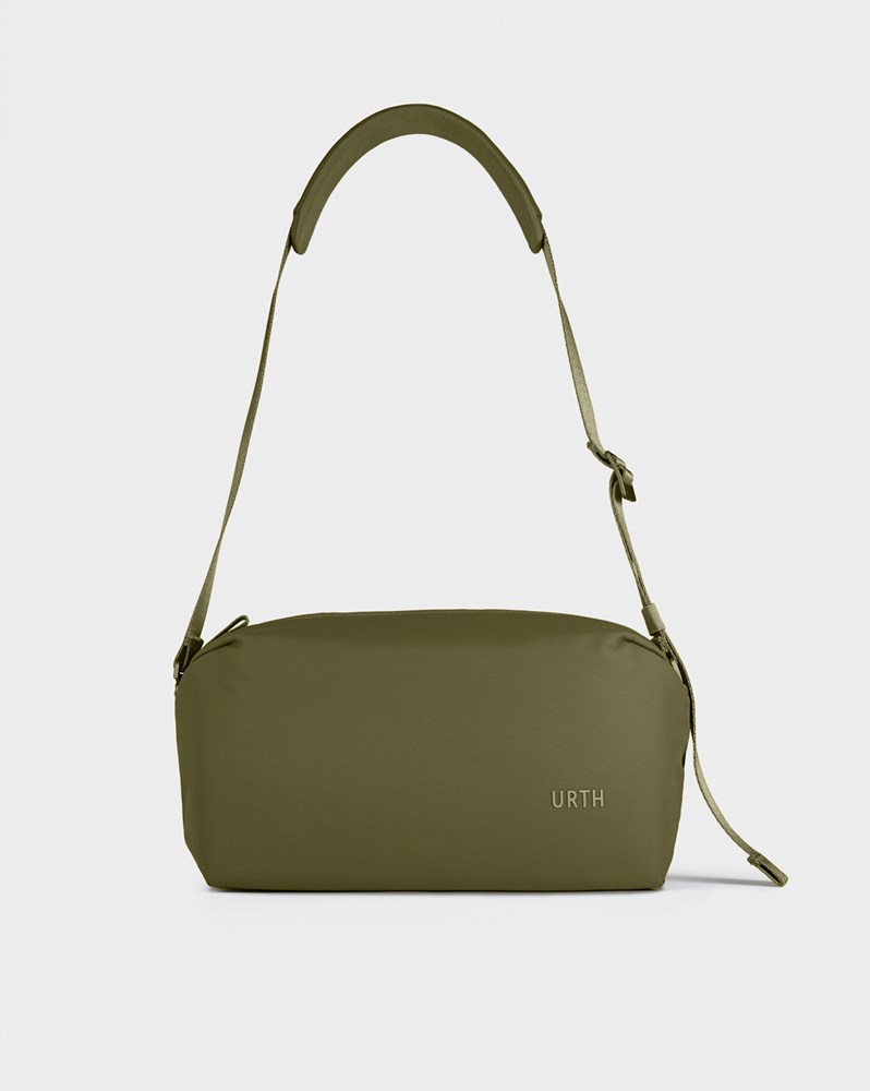 Urth Dolomite Camera Sling 8L Green - Best Available Image