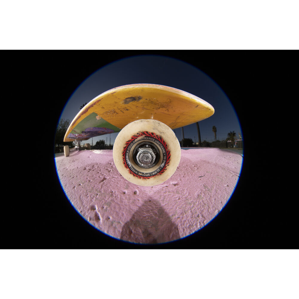 1026066_C.jpg - Canon RF 7-14mm f/2.8-3.5 L Fisheye STM Lens - Thumbnail 3