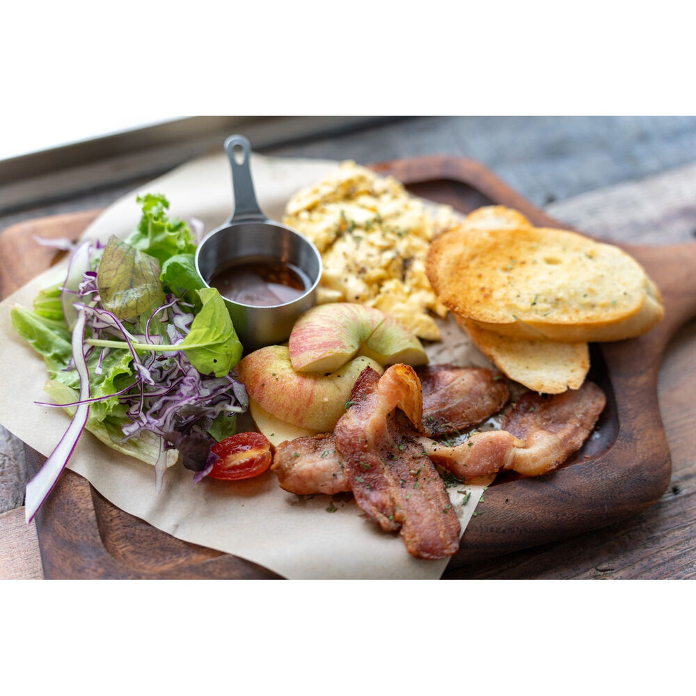 1026106_D.jpg - Tamron 35-100mm f/2.8 Di III VXD Lens (Sony E) - Image 4