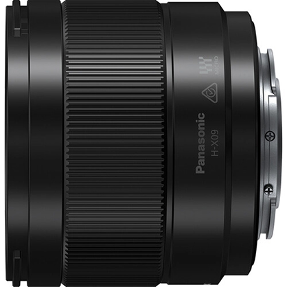 1019517_B.jpg - Panasonic Leica DG Summilux 9mm f/1.7 ASPH. Lens