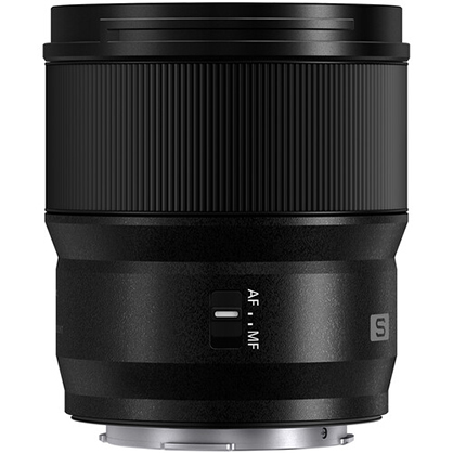 1019897_B.jpg - Panasonic Lumix S 18mm f1.8 Ultra-Wide-Angle Lens - Image 2