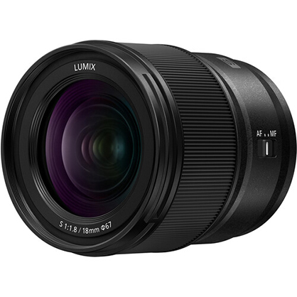 1019897_D.jpg - Panasonic Lumix S 18mm f1.8 Ultra-Wide-Angle Lens - Thumbnail 4
