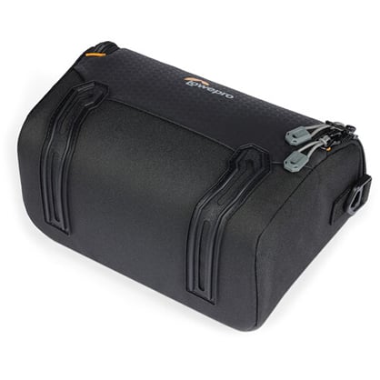 1021157_C.jpg - Lowepro Adventura SH 140 III Shoulder Bag (Black)