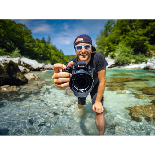 1021667_E.jpg - Panasonic Lumix G9 II Mirrorless Camera - Image 5