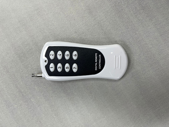 1022077_B.jpg - Krane Motorised Background Holder Kit 3 Pairs + Remote - Image 2