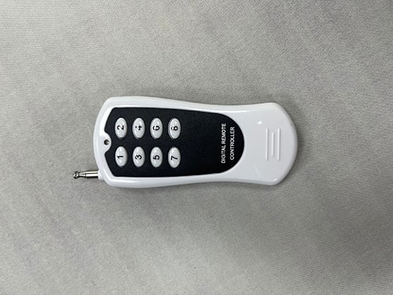 1022077_B.jpg - Krane Motorised Background Holder Kit 3 Pairs + Remote - Image 2