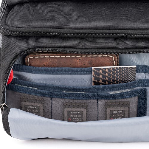 1022497_A.jpg - ThinkTank Mirrorless Mover 25 Shoulder Bag Marine Blue - Image 1