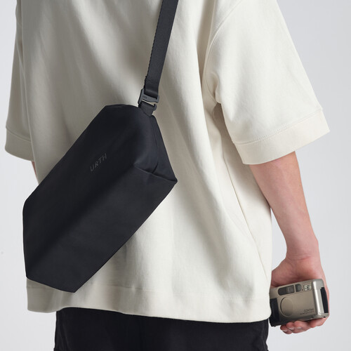 Urth Dolomite Cross-Body Camera Sling Bag - Black, 5.1L - Best Available Image